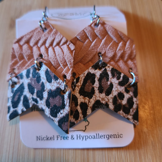 Mauve Leopard Arrow Earing
