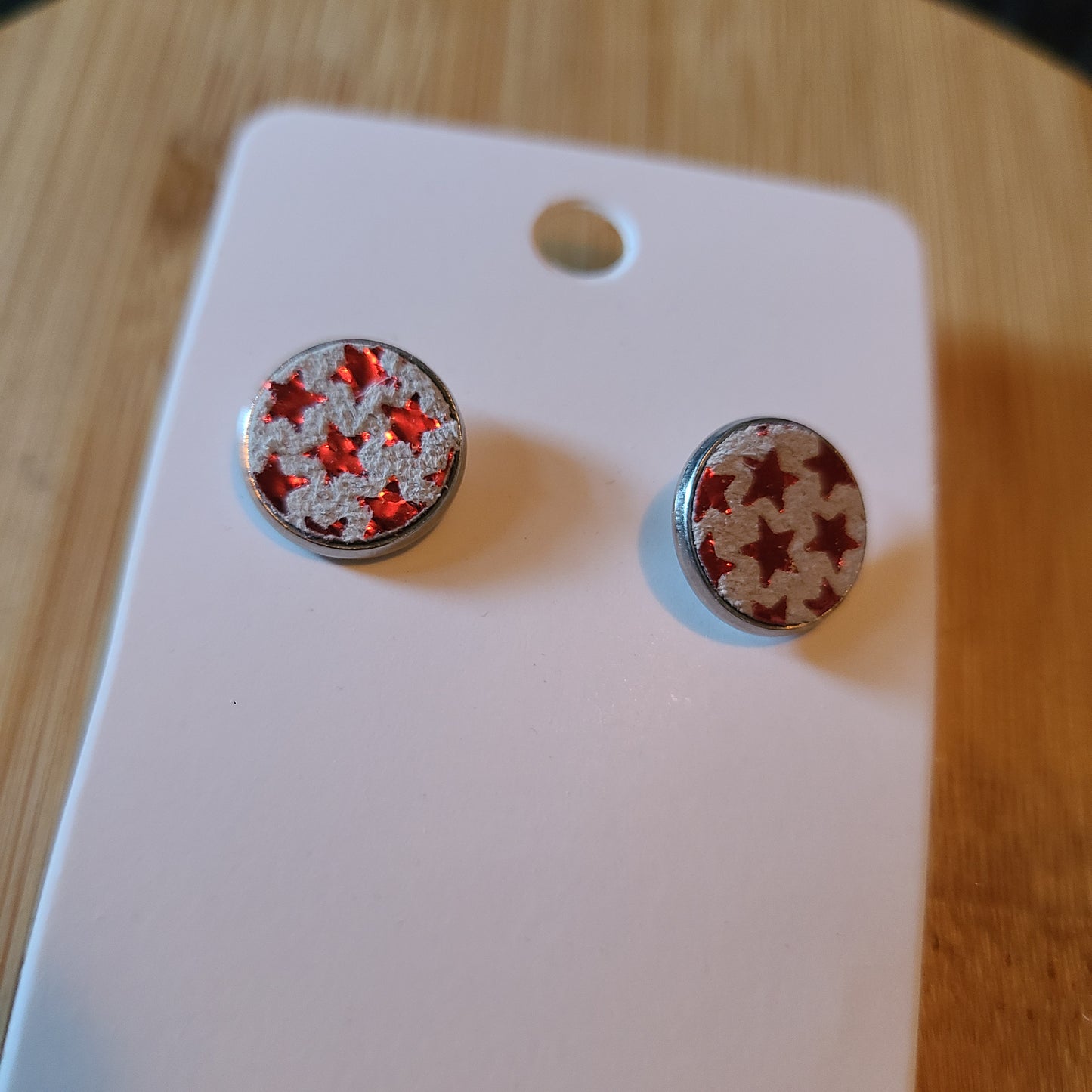 Metallic Red Star Studded Earrings